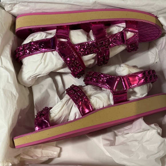 Authentic Chanel G33800 Sandals size 37 - Picture 3 of 10